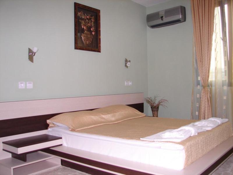 Hotel Amfibia Primorsko Exteriér fotografie